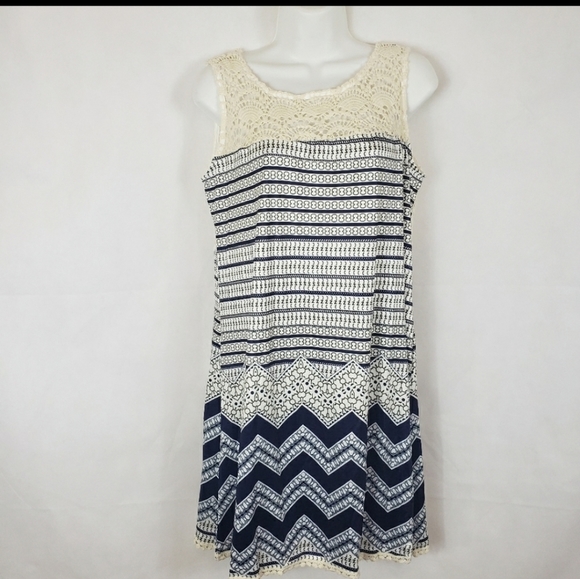 Bohemian Style Print Lace Patchwork Dress Medium - Picture 8 of 9